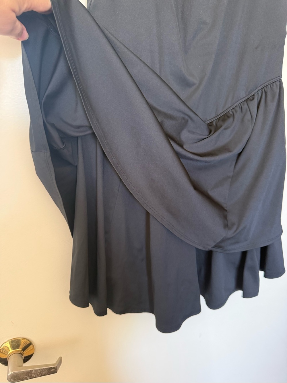 Gilly Hicks Black Mini Cap Sleeve Open Back Tiered Active Dress Shorts Large - Picture 3 of 10